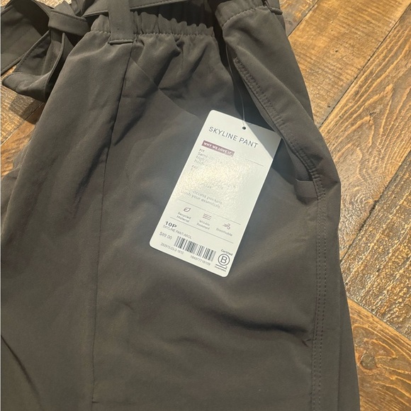 ATHLETA NWT Skyline Pant size 10P in Arbor Olive - Picture 7 of 14